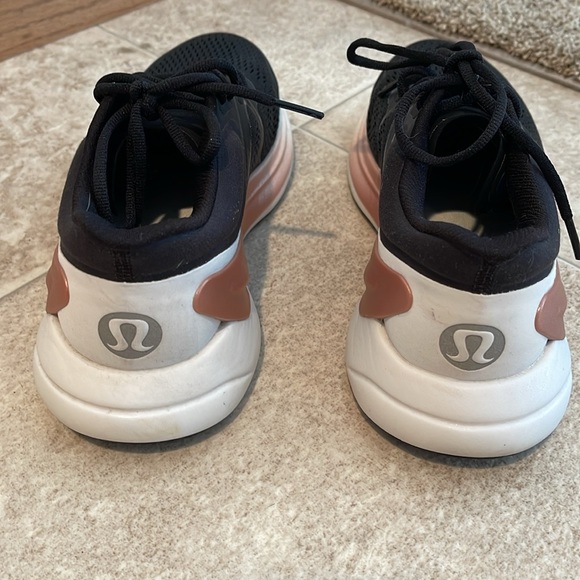 Lululemon Blissfeel Running Shoe - Picture 4 of 6